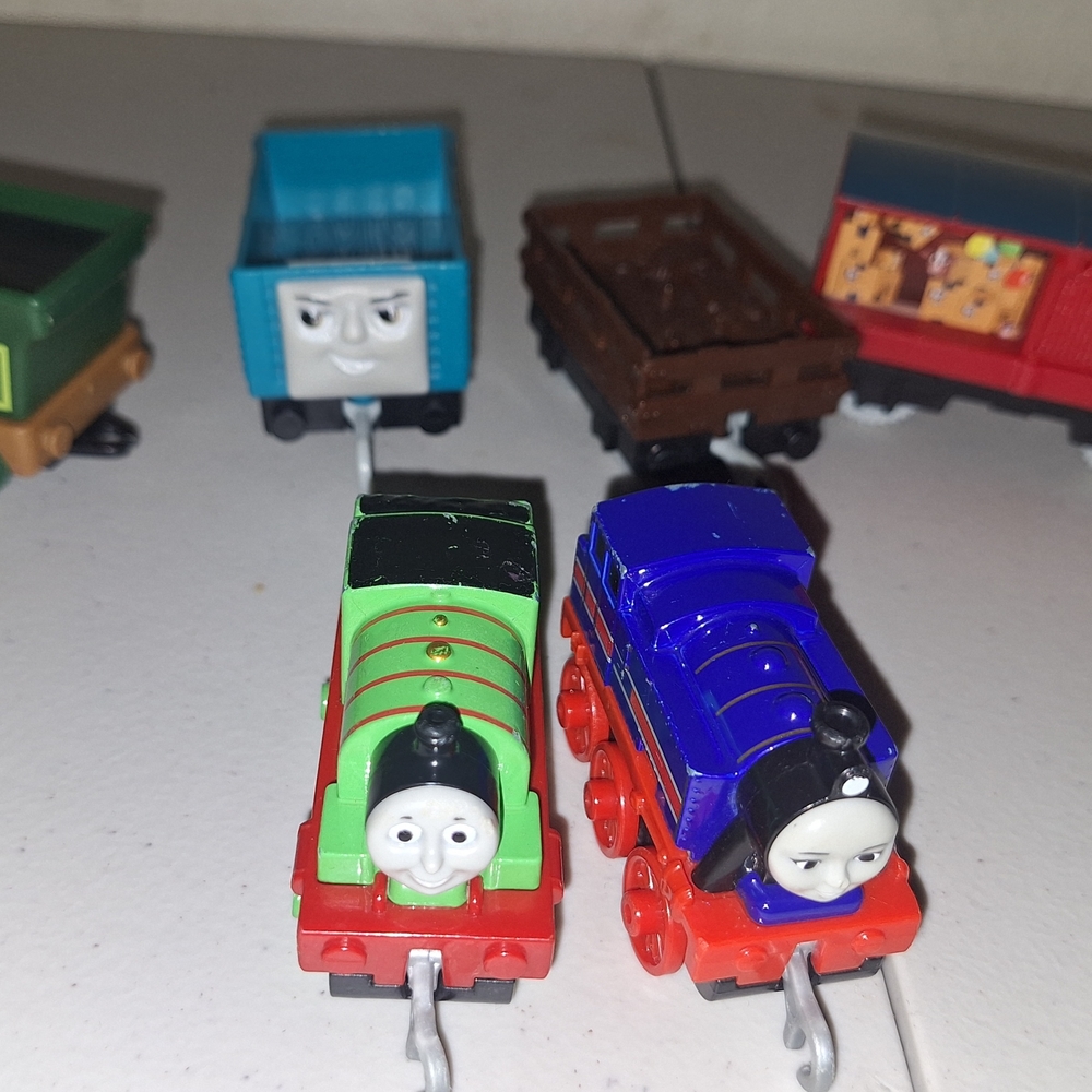 Thomas & Friends Green and Blue Mini Train Engines